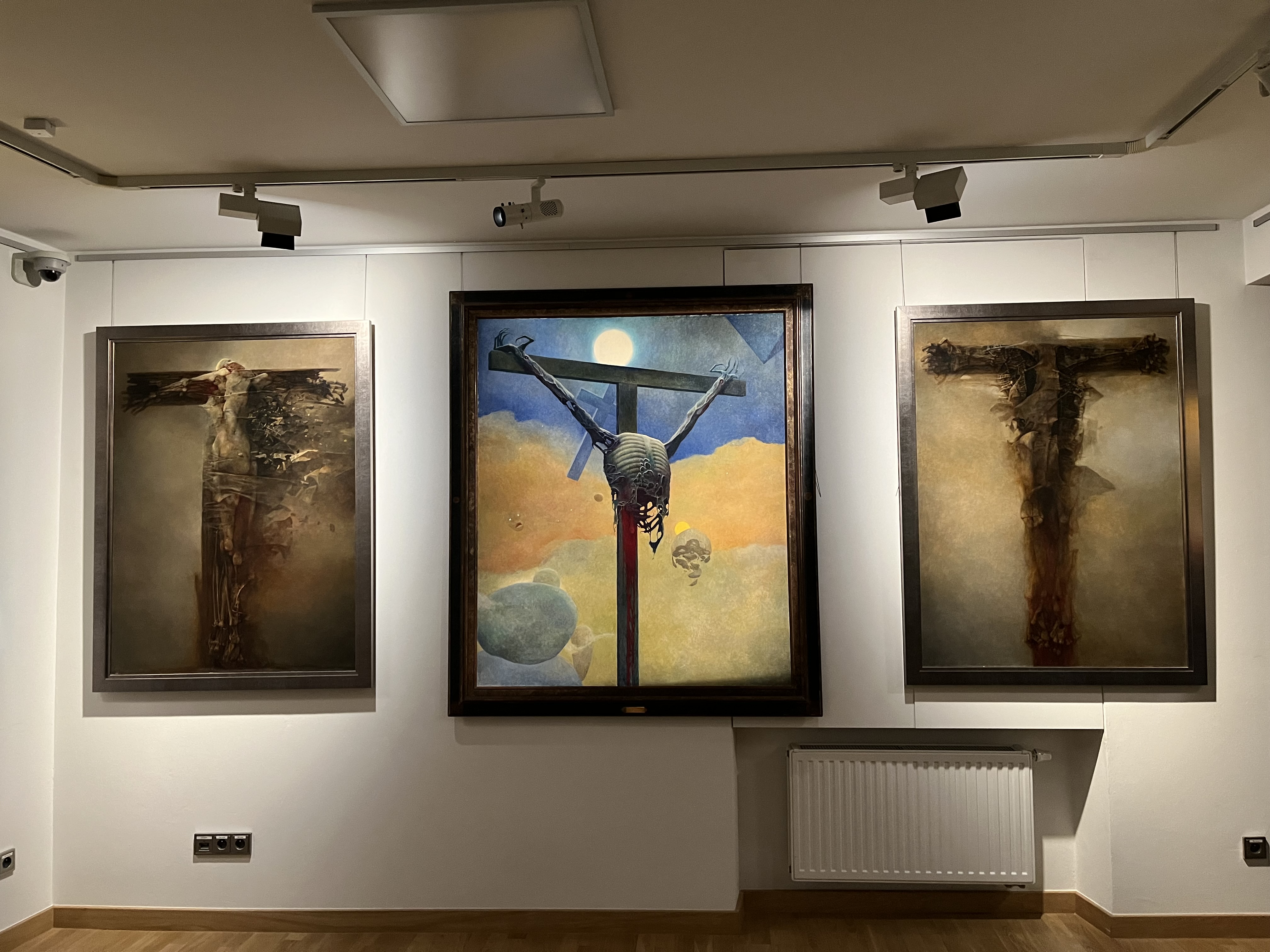 Zdzisław Beksiński, obrazy z ekspozycji w Muzeum Archidiecezjalnym w Warszawie, archiwum KS.
